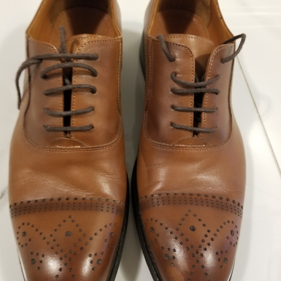 Shoe - Picture 2 of 3